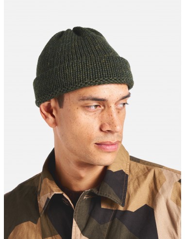 Universal Works Short Watch Cap in Olive British Wool des créatures d'habitude