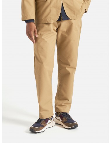 Universal Works Military Chino in Sand Brushed Polytech Comparez plus de prix