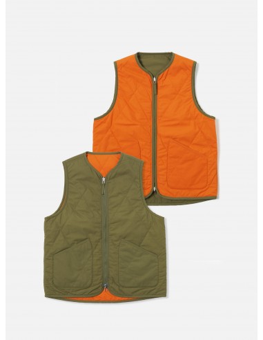 Universal Works Reversible Military Liner Gilet in Olive/Orange Recycled Polytech rembourrage situé sous